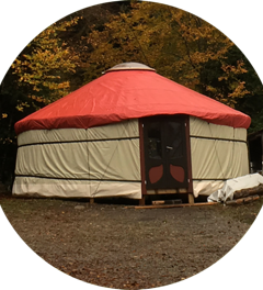 Elle a même servit de chapelle pour un mariage en foret!