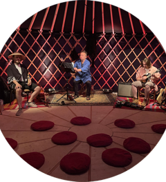 Les Nomades 7 adorent acceuillirent des spectacles!